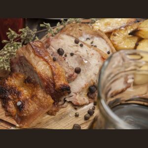 &Epsilon;&sigma;&tau;&iota;&alpha;&tau;ό&rho;&iota;&omicron; "&Omicron; Έ&lambda;&lambda;&eta;&nu;&alpha;&sigmaf;" &Mu;&upsilon;&sigma;&tau;&rho;ά&sigmaf;